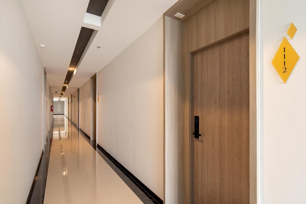 Thaya Hotel Бангкок Экстерьер фото