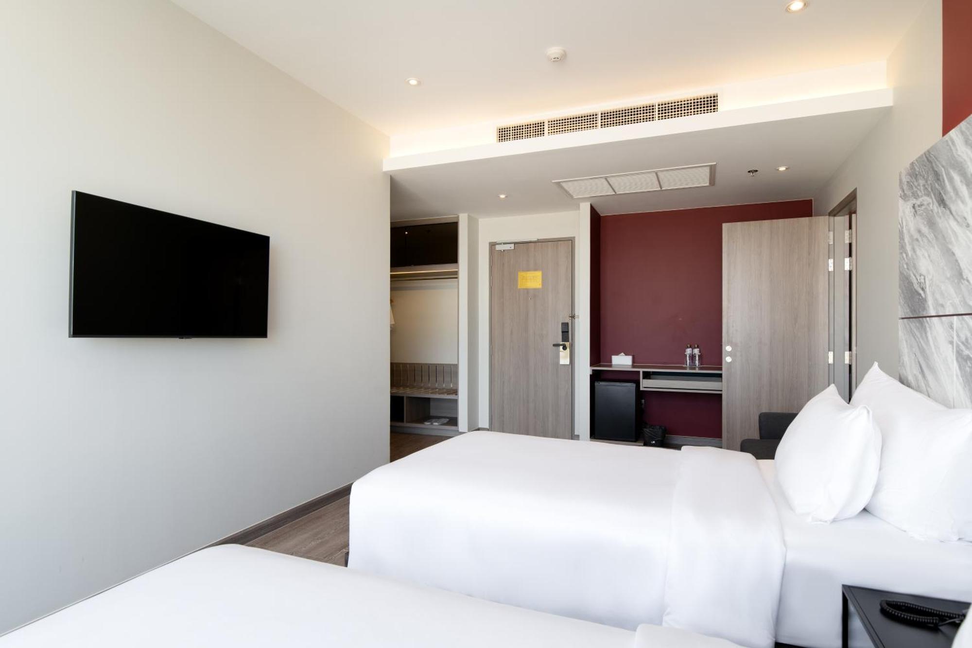 Thaya Hotel Бангкок Экстерьер фото