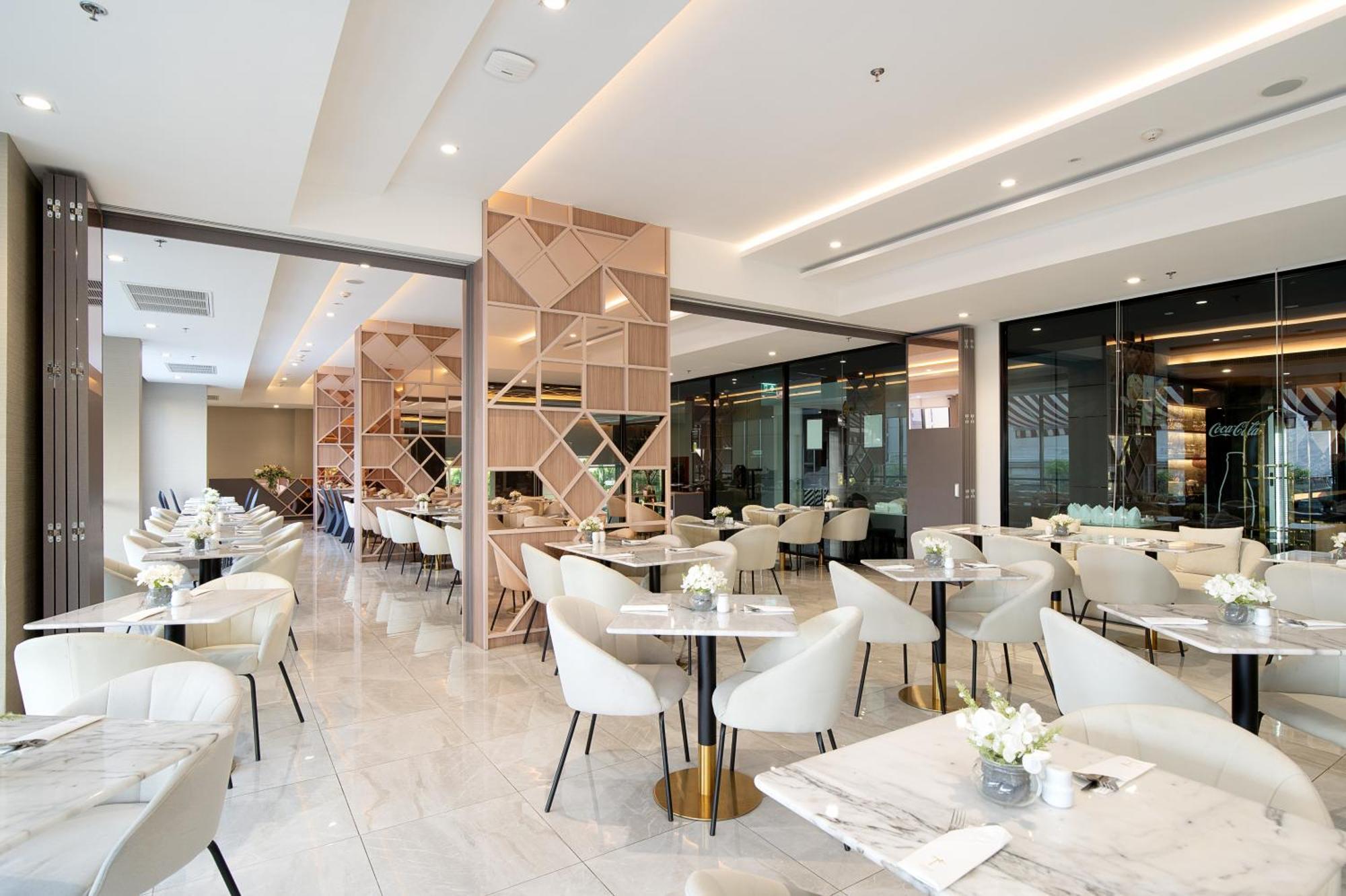 Thaya Hotel Бангкок Экстерьер фото