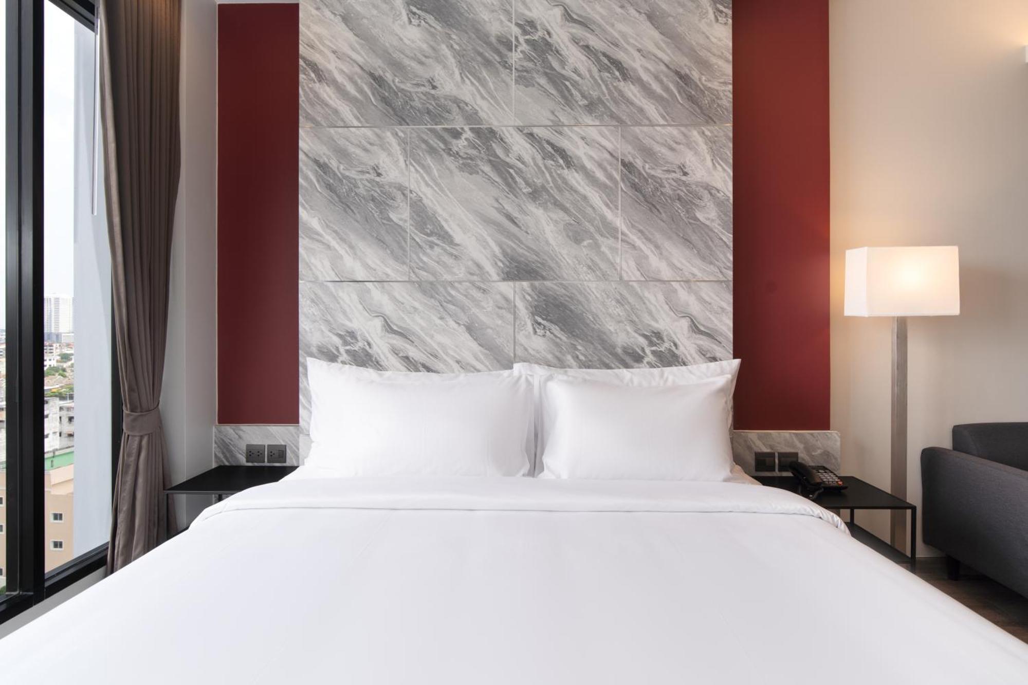 Thaya Hotel Бангкок Экстерьер фото